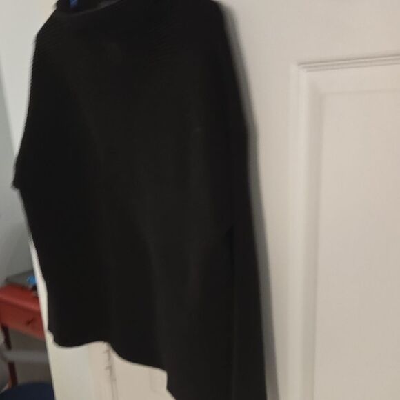 Ivanka Trump Black Crewneck Sweater Classic Knit - Picture 3 of 6